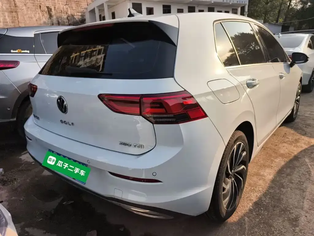 Volkswagen Golf 2024 из CN, фото 7