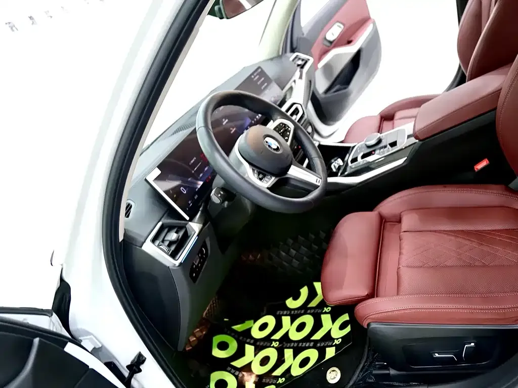 BMW 3 Series 2024 из CN, фото 6