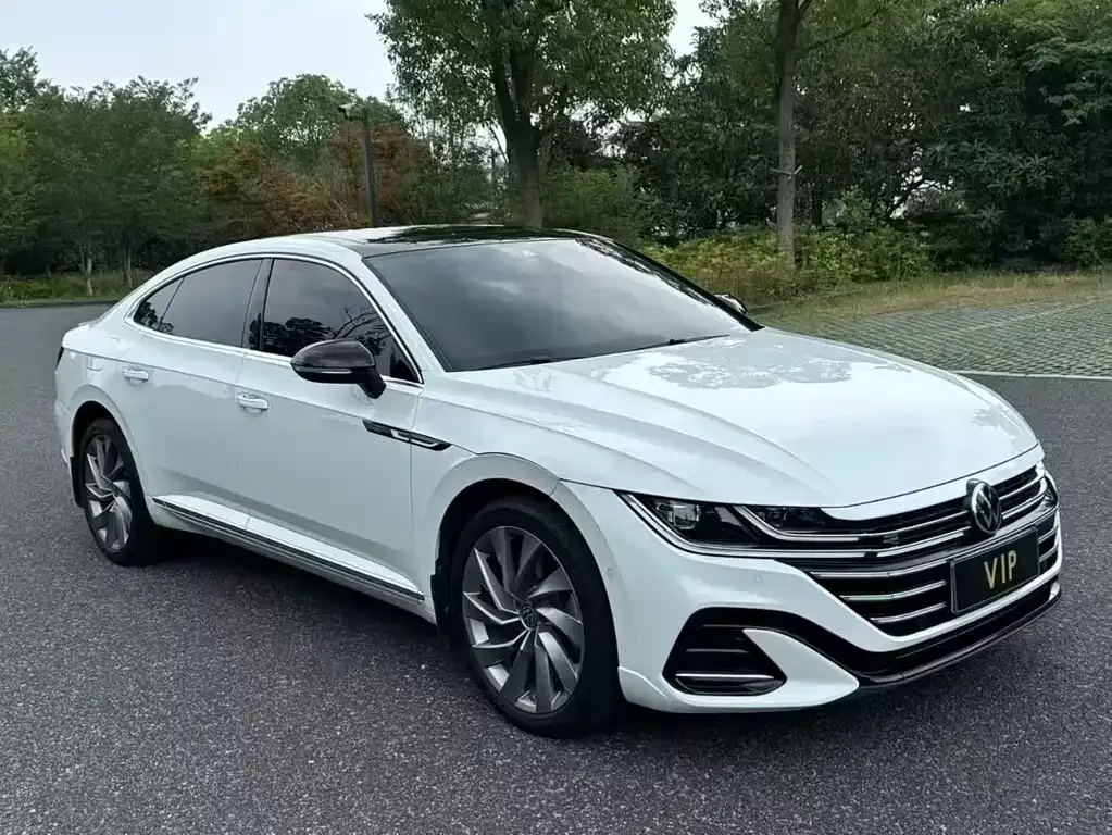 Volkswagen CC 2023 из CN, фото 3