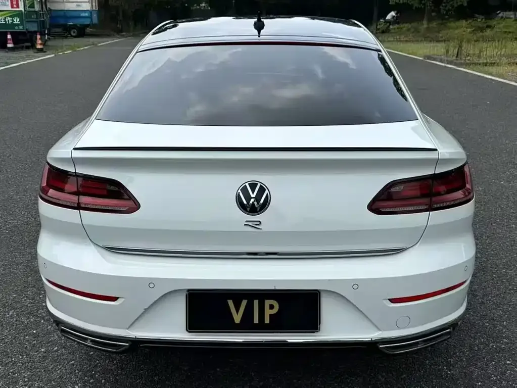 Volkswagen CC 2023 из CN, фото 8