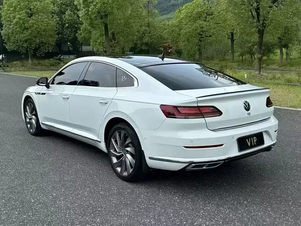 Volkswagen CC 2023 из CN, фото 9