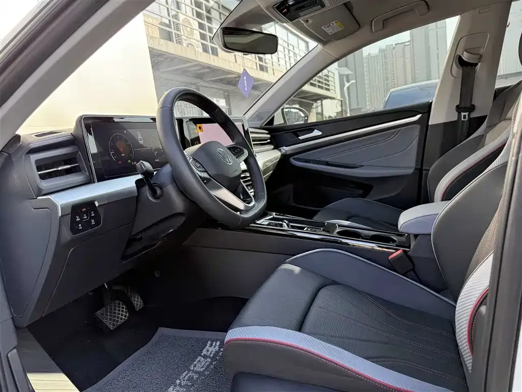 Volkswagen Lamando 2024 из CN, фото 8