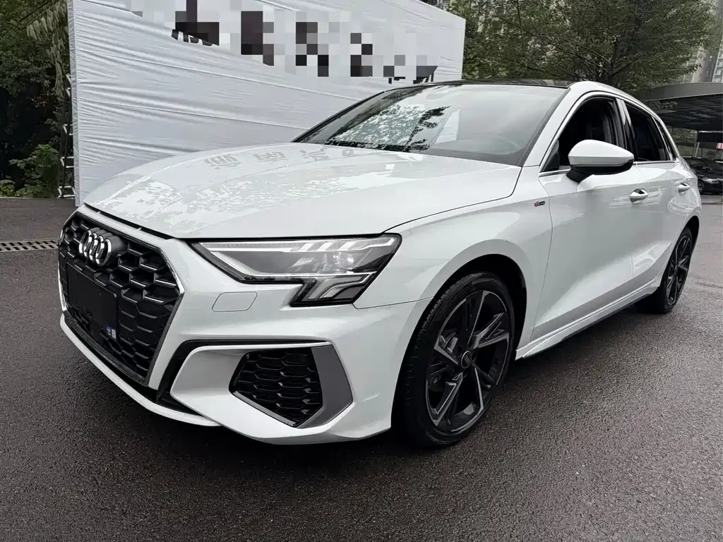 Audi A3 2022 из CN, фото 1