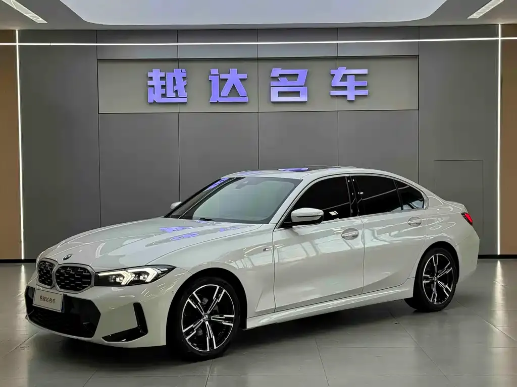 BMW 3 Series 2024 из CN, фото 1