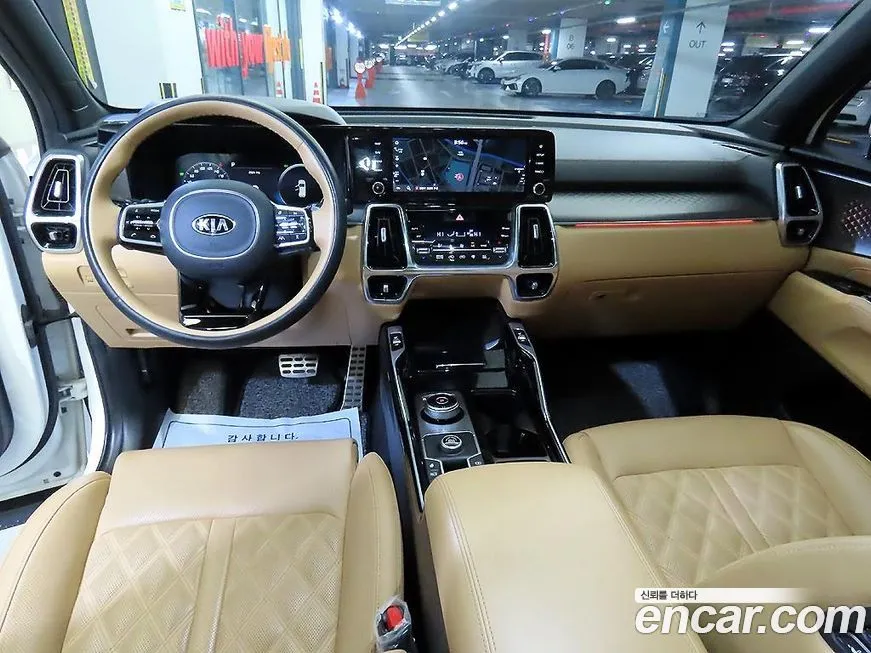 Kia Sorento — фото 10