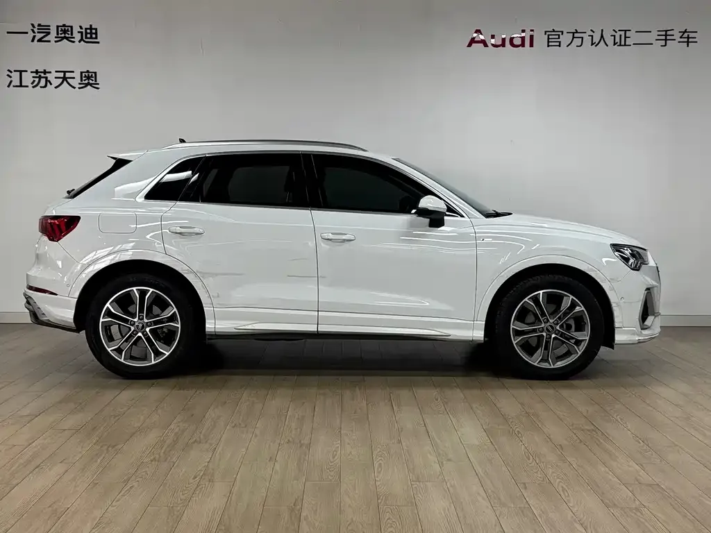 Audi Q3 2021 из CN, фото 3