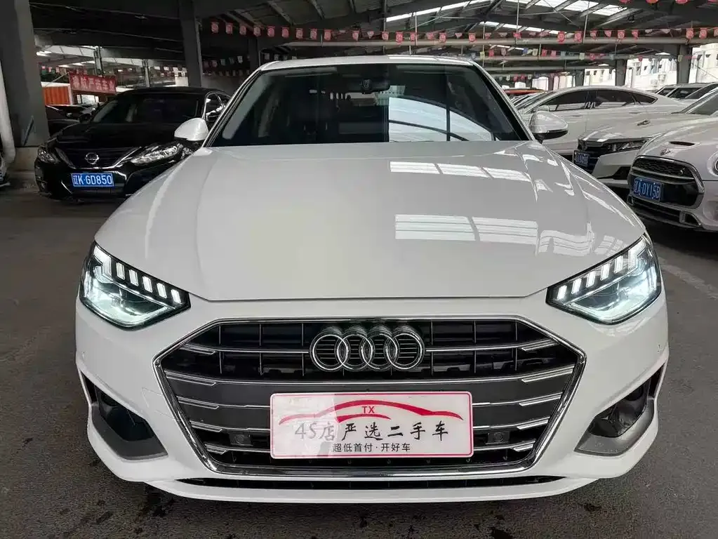 Audi A4L 2022 из CN, фото 3