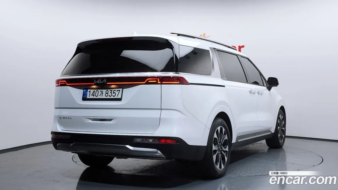 Kia Carnival — фото 2