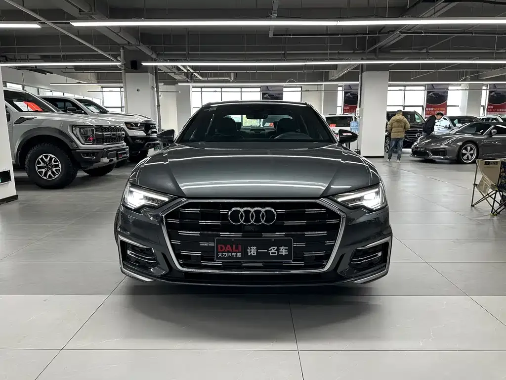 Audi A6L 2024 из CN, фото 2