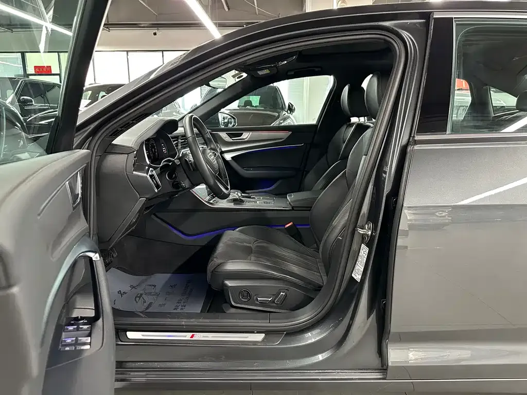 Audi A6L 2024 из CN, фото 7