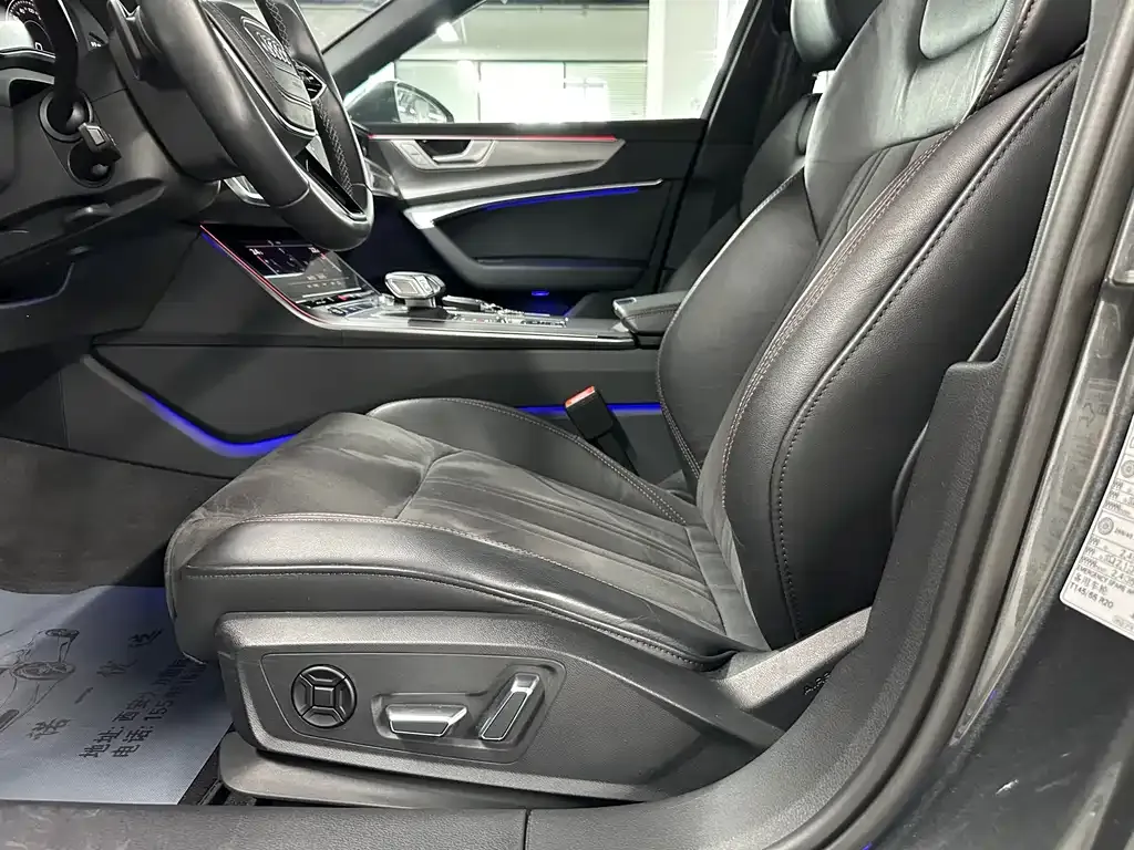Audi A6L 2024 из CN, фото 8