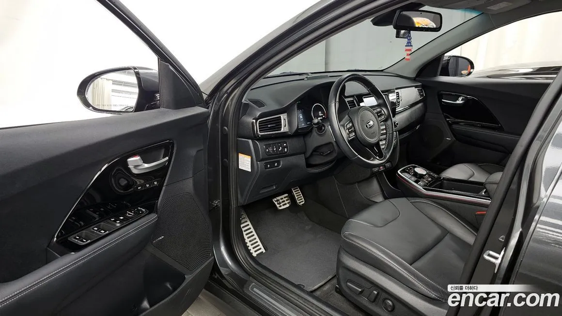 Kia Niro — фото 10