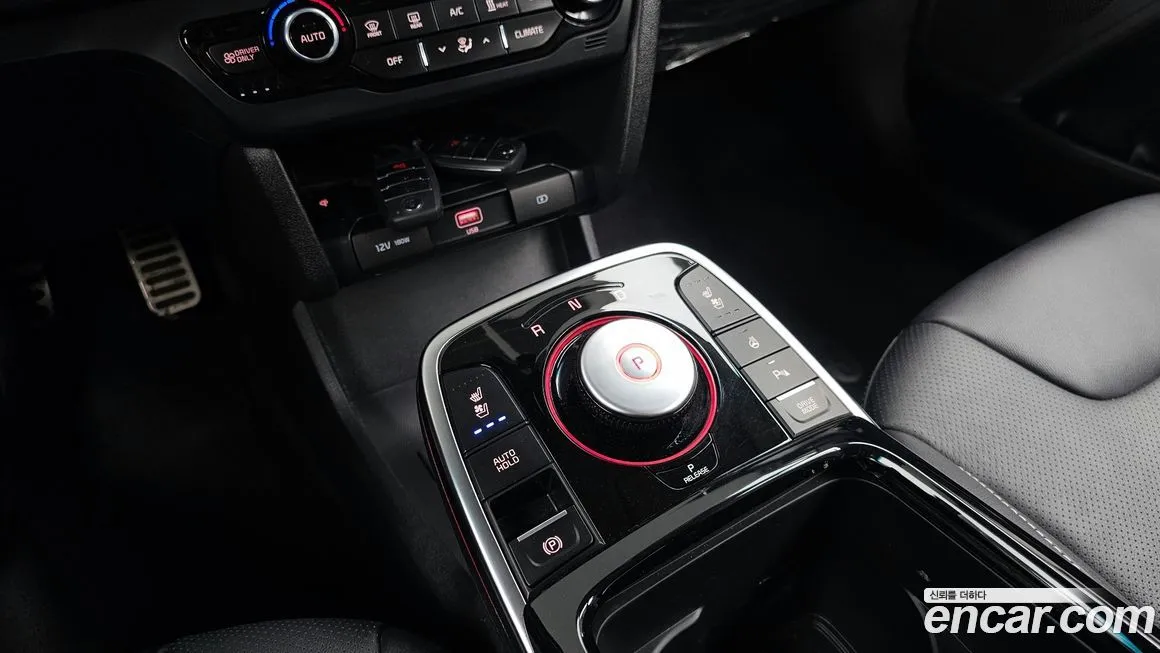 Kia Niro — фото 9