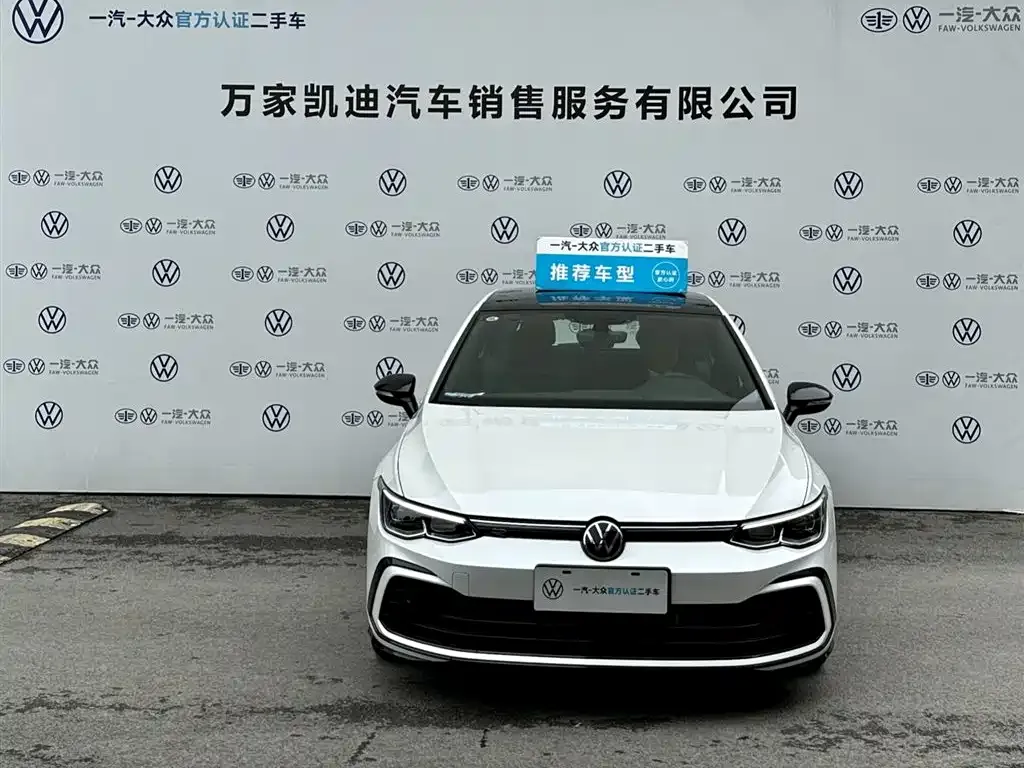 Volkswagen Golf 2025 из CN, фото 2