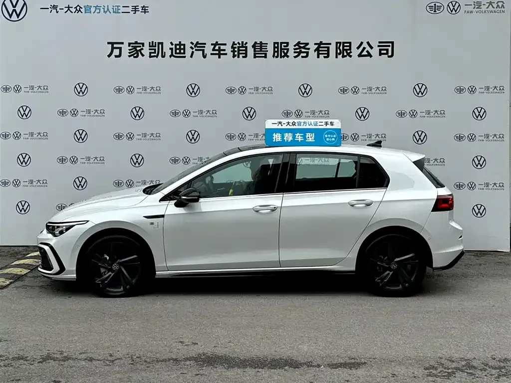 Volkswagen Golf 2025 из CN, фото 4