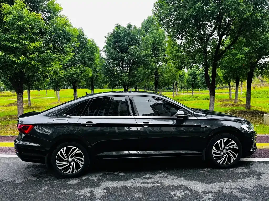 Volkswagen Sagitar 2022 из CN, фото 4