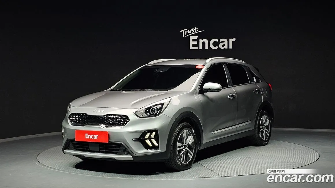 Kia Niro — фото 1