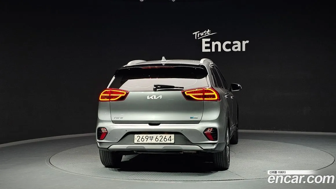 Kia Niro — фото 4