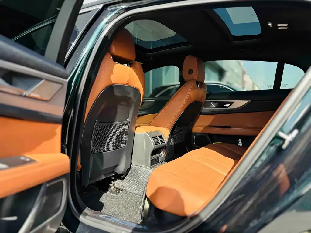 Jaguar XEL 2024 из CN, фото 9