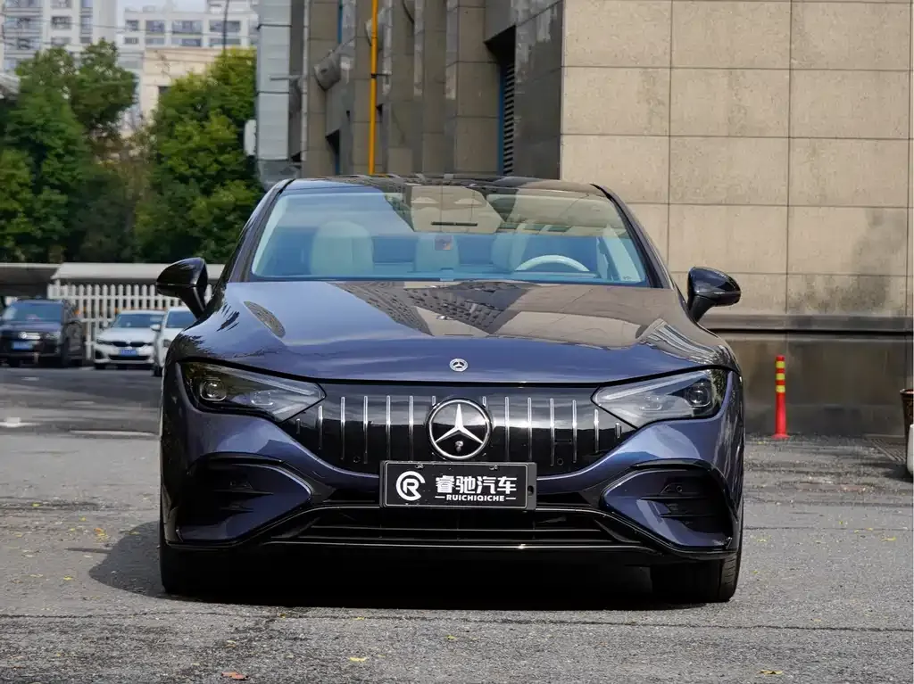 Mercedes-Benz EQE 2023 из CN, фото 3