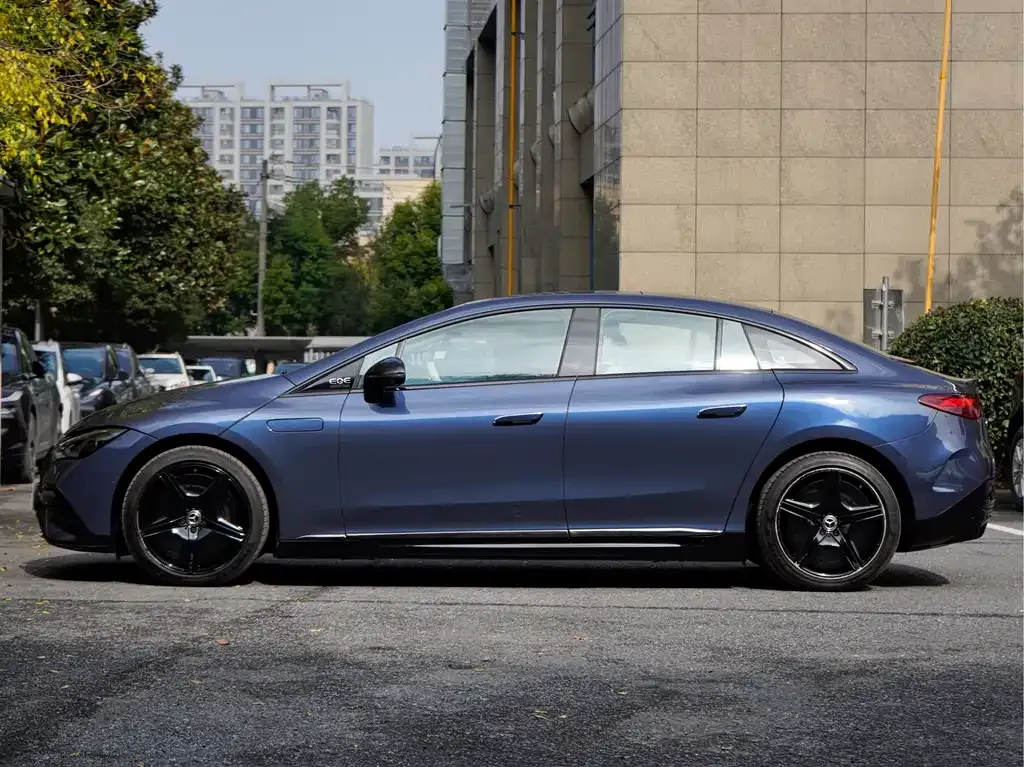 Mercedes-Benz EQE 2023 из CN, фото 4
