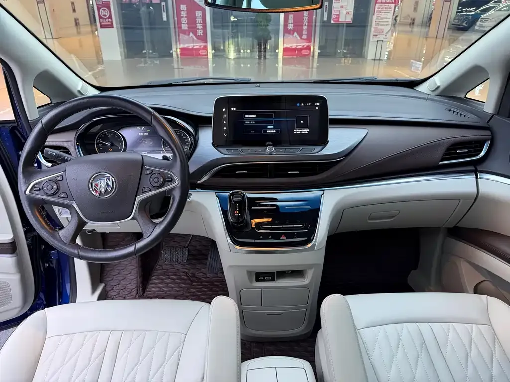Buick GL8 2023 из CN, фото 10