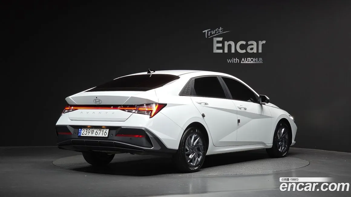 Hyundai AVANTE — фото 2