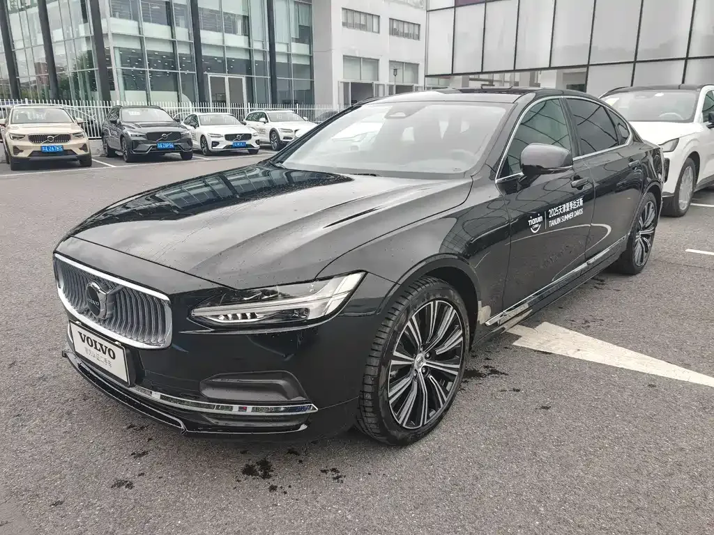 Volvo S90 2025 из CN, фото 2