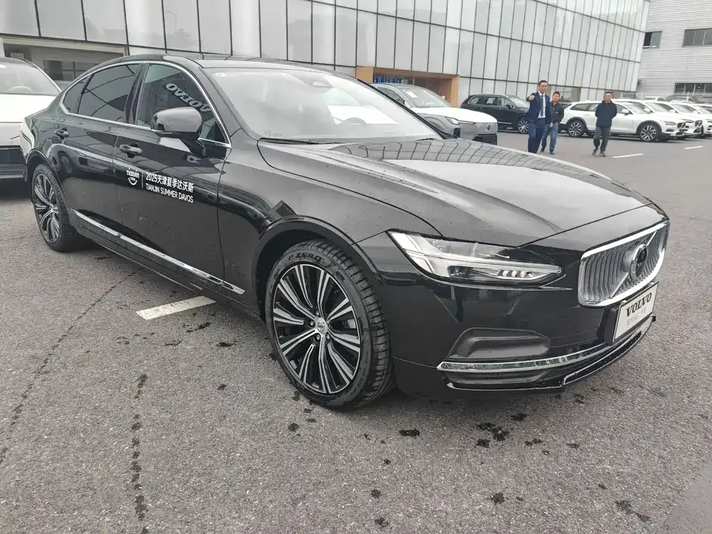 Volvo S90 2025 из CN, фото 5