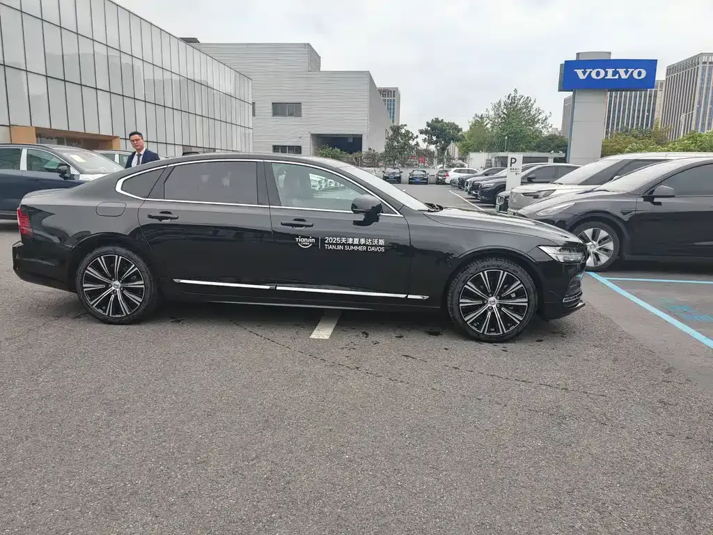 Volvo S90 2025 из CN, фото 6