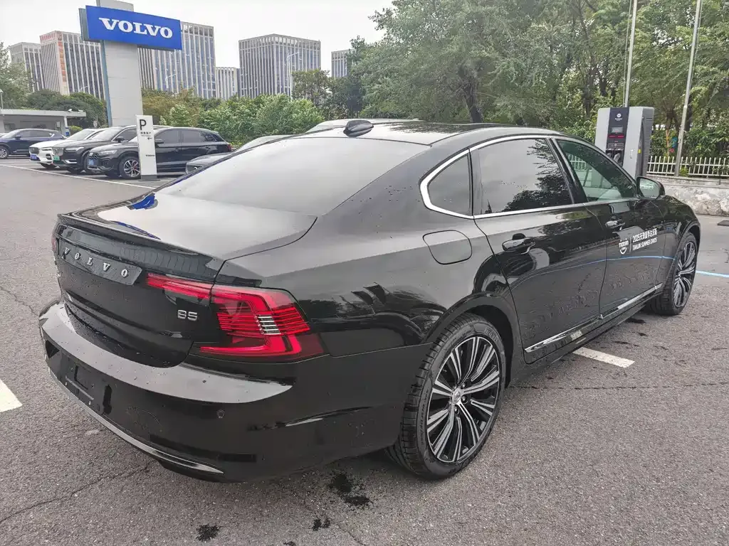 Volvo S90 2025 из CN, фото 7