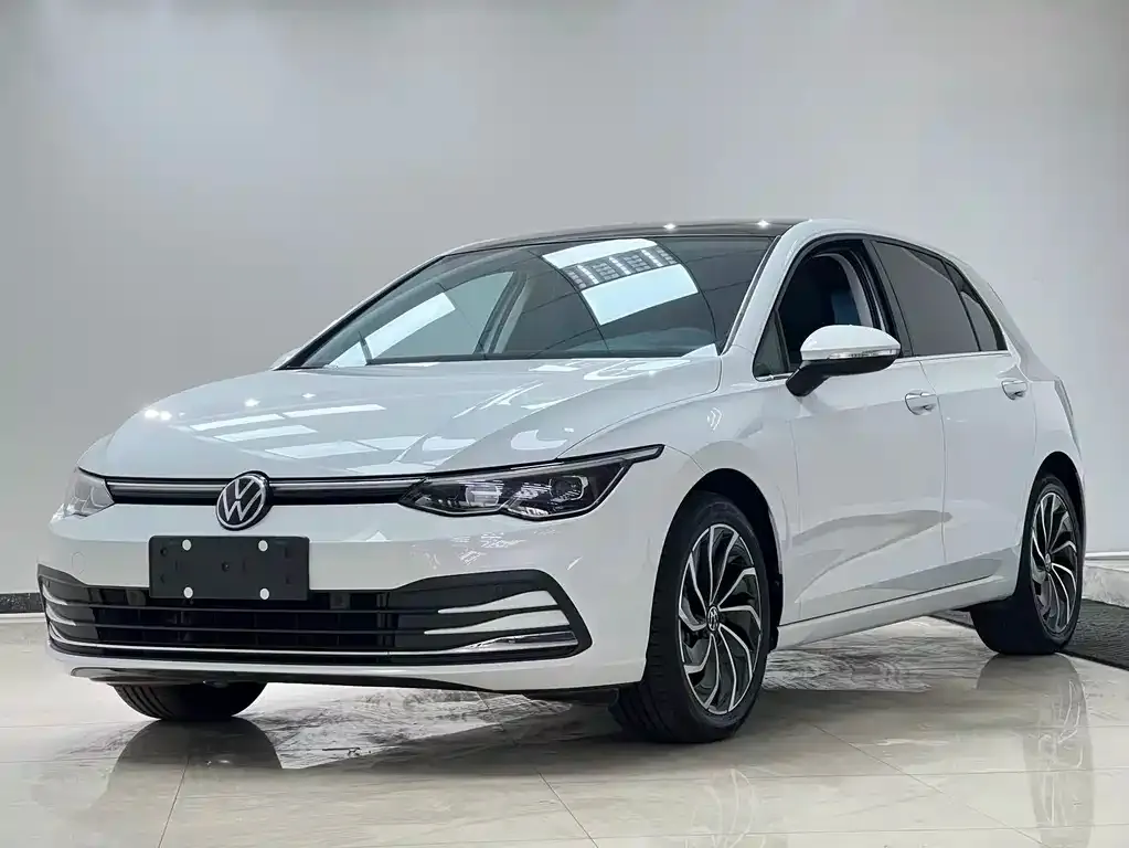 Volkswagen Golf 2022 из CN, фото 1