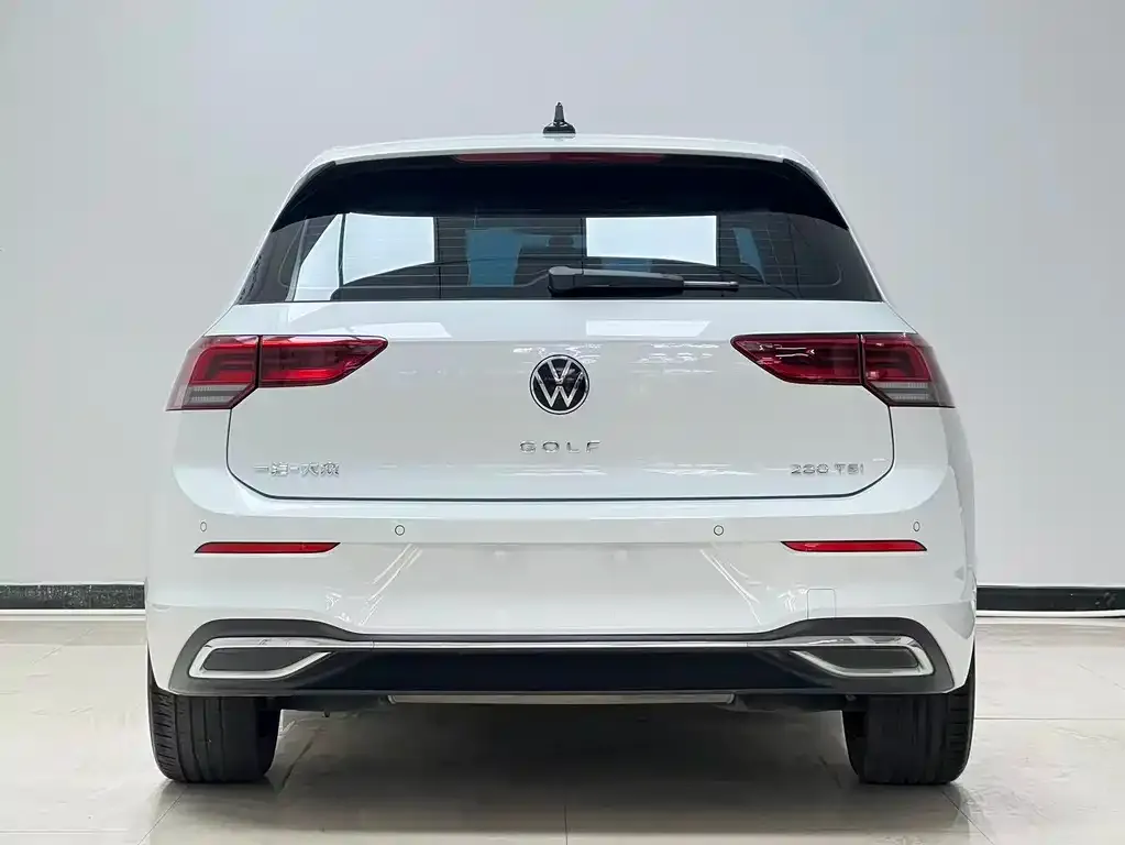 Volkswagen Golf 2022 из CN, фото 6