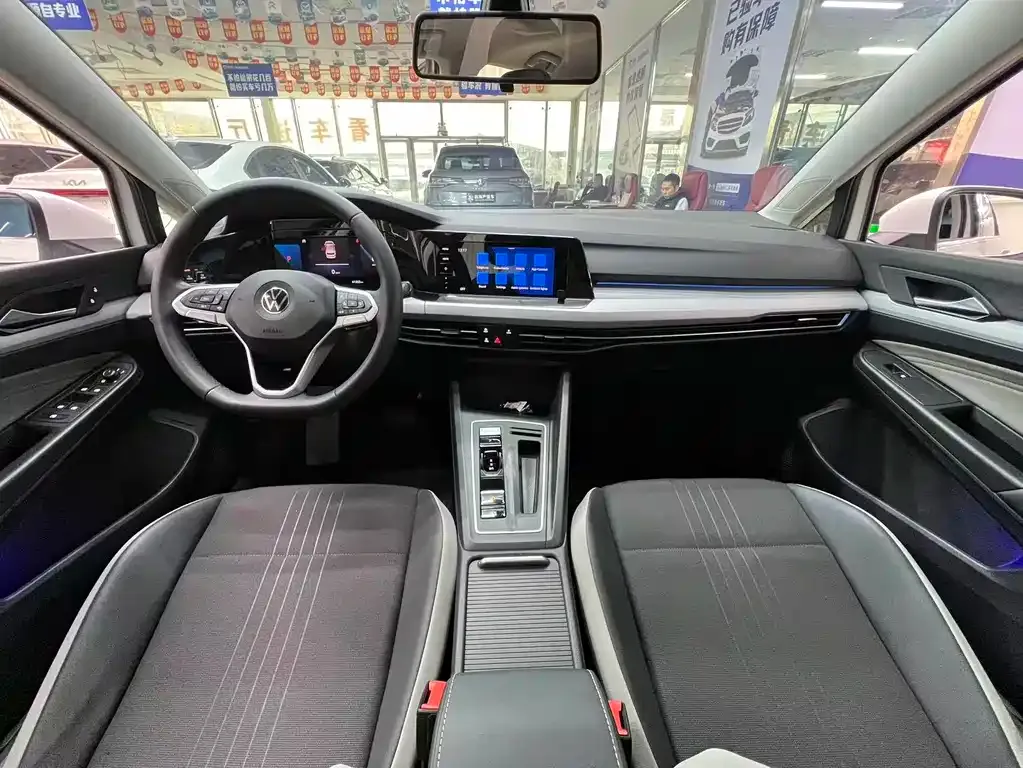 Volkswagen Golf 2022 из CN, фото 8