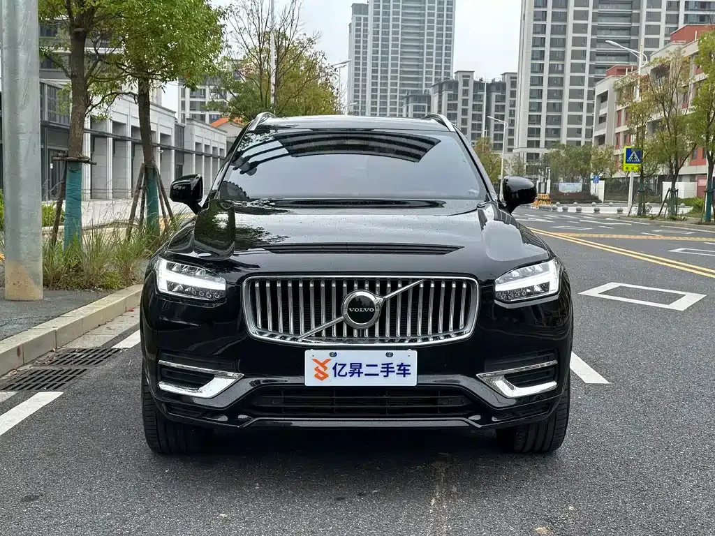 Volvo XC90 2024 из CN, фото 2