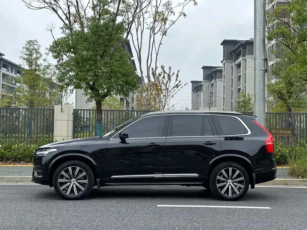 Volvo XC90 2024 из CN, фото 3