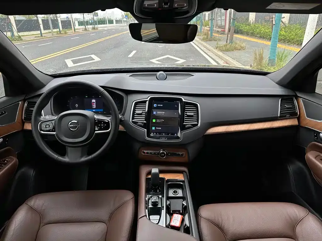 Volvo XC90 2024 из CN, фото 7
