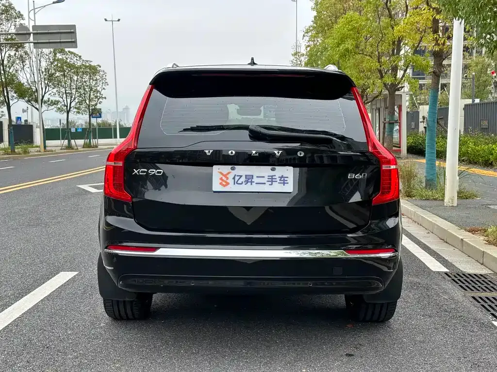 Volvo XC90 2024 из CN, фото 8