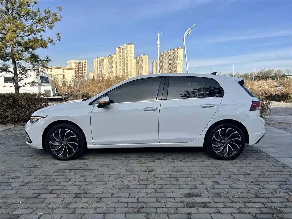 Volkswagen Golf 2022 из CN, фото 6