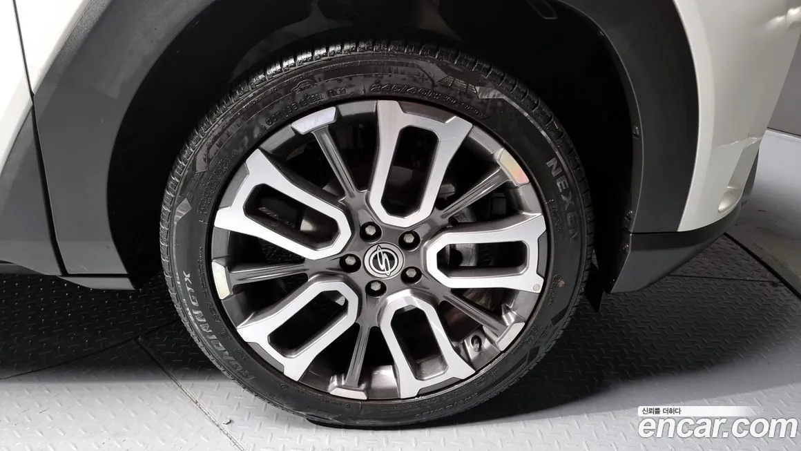 KG Mobility (Ssangyong) Torres 2023 из KR, фото 5