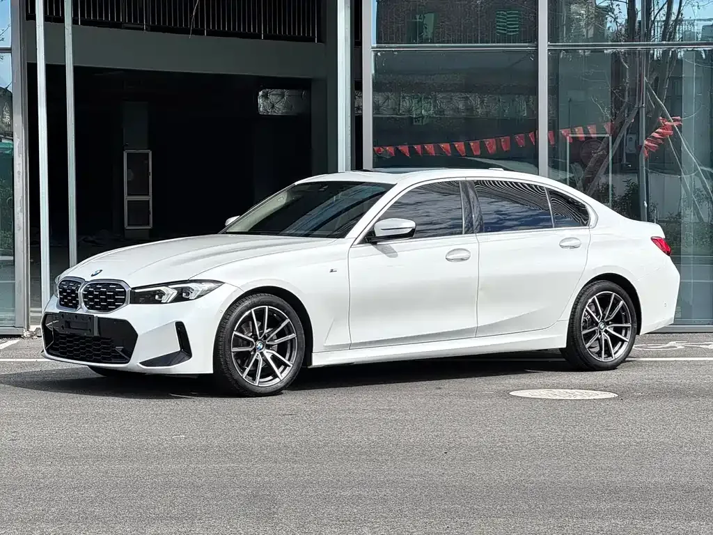 BMW 3 Series — фото 1
