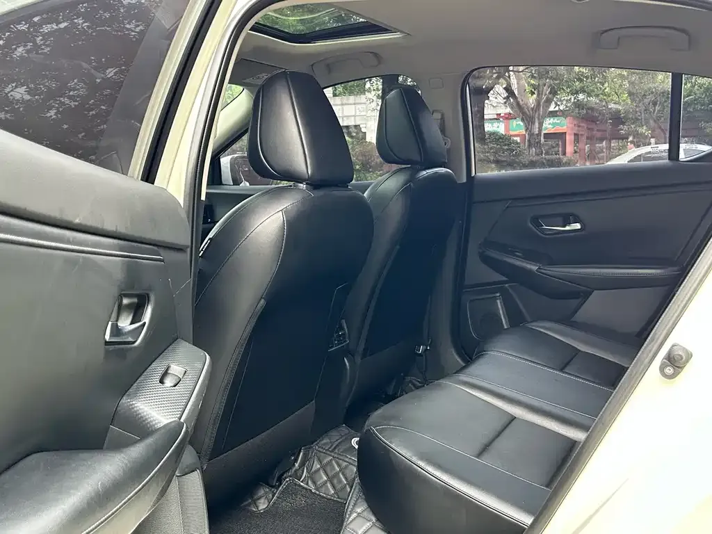 Nissan Sylphy 2022 из CN, фото 6