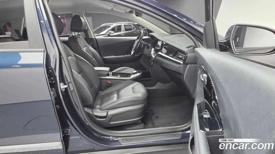 Kia Niro — фото 10
