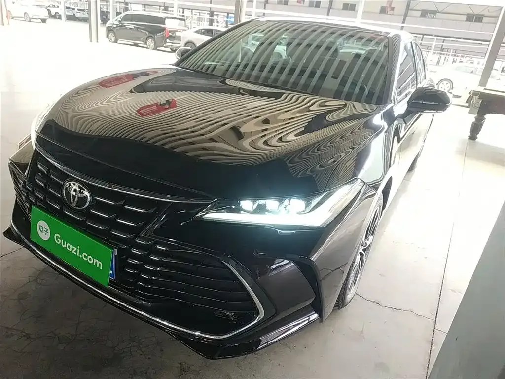 Toyota Avalon 2023 из CN, фото 1