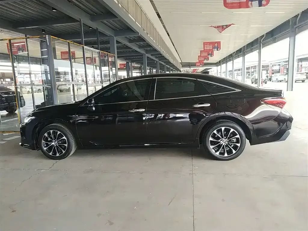 Toyota Avalon 2023 из CN, фото 5