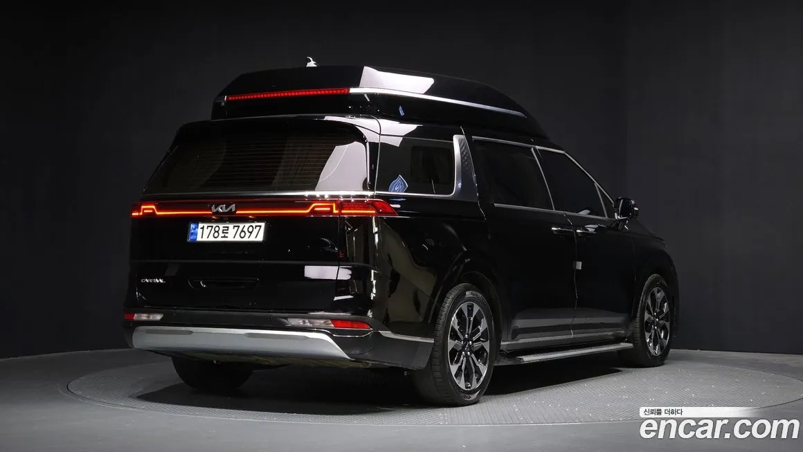 Kia Carnival 2023 из KR, фото 2