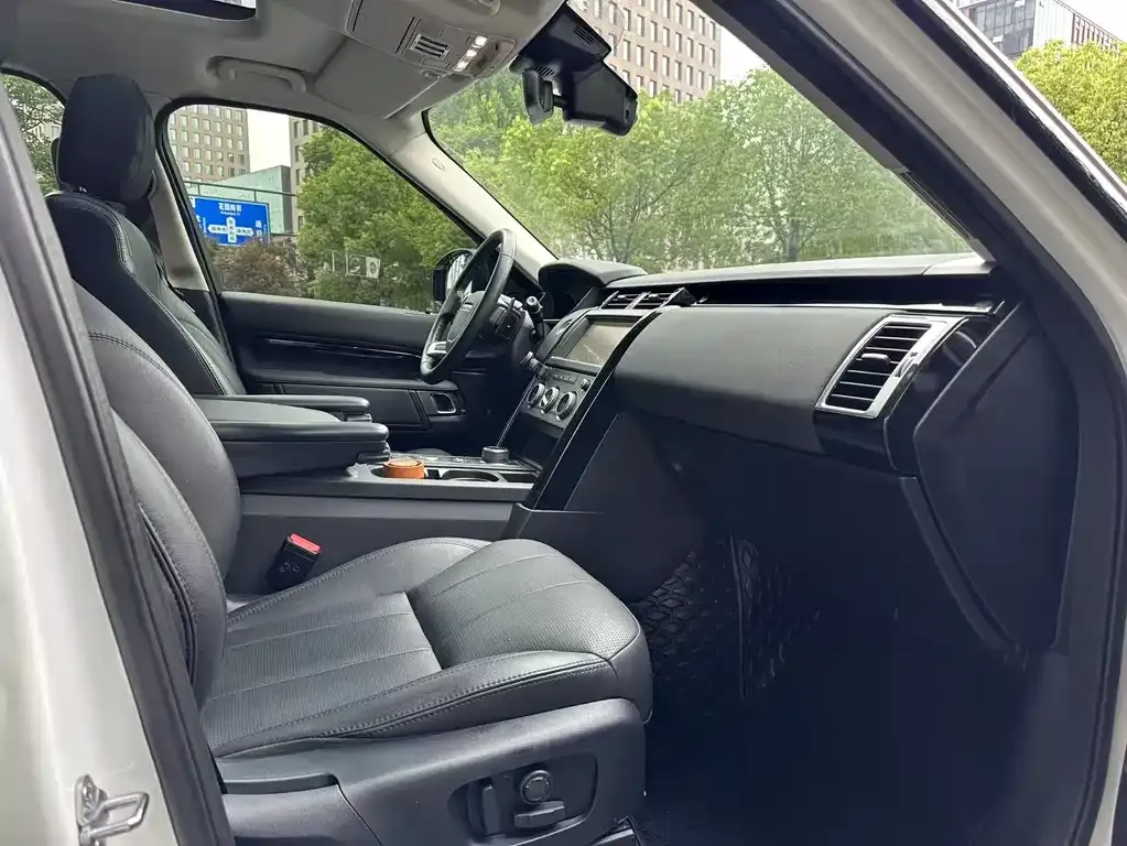 Land Rover Discovery 2021 из CN, фото 6