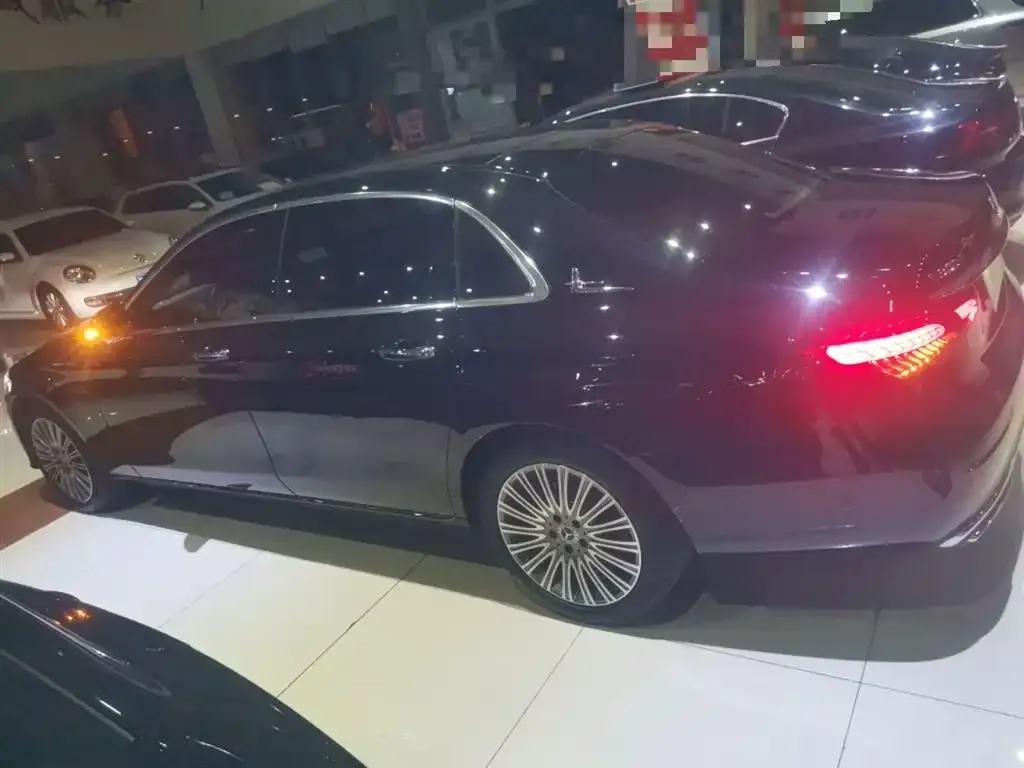 [object Object] E-Class 2023 из CN, фото 5