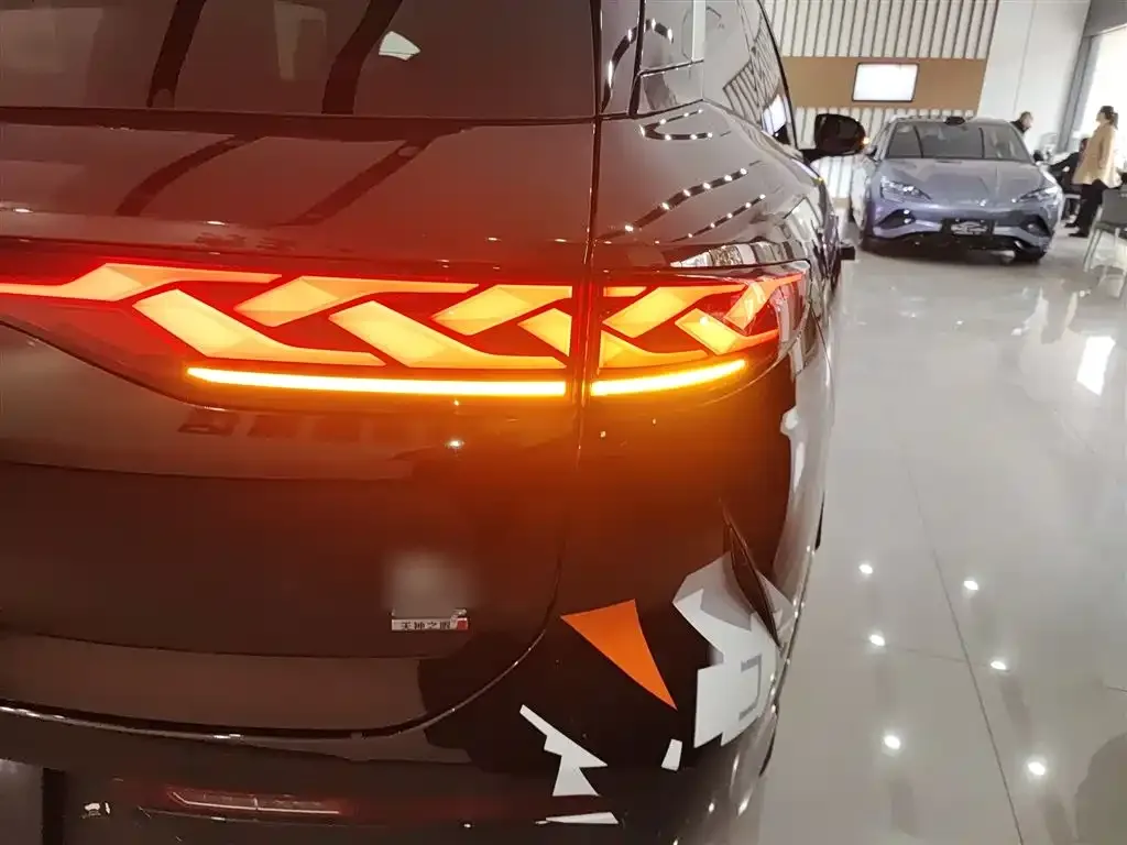 BYD Tang L 2025 из CN, фото 8