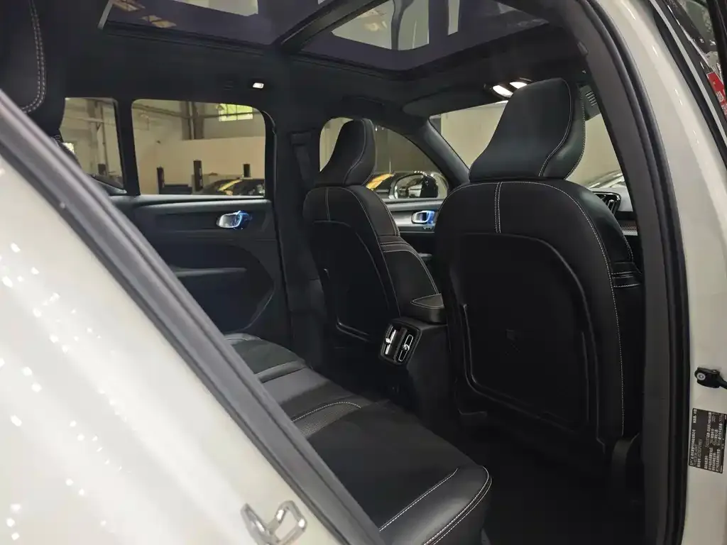 Volvo XC40 NEV 2021 из CN, фото 5